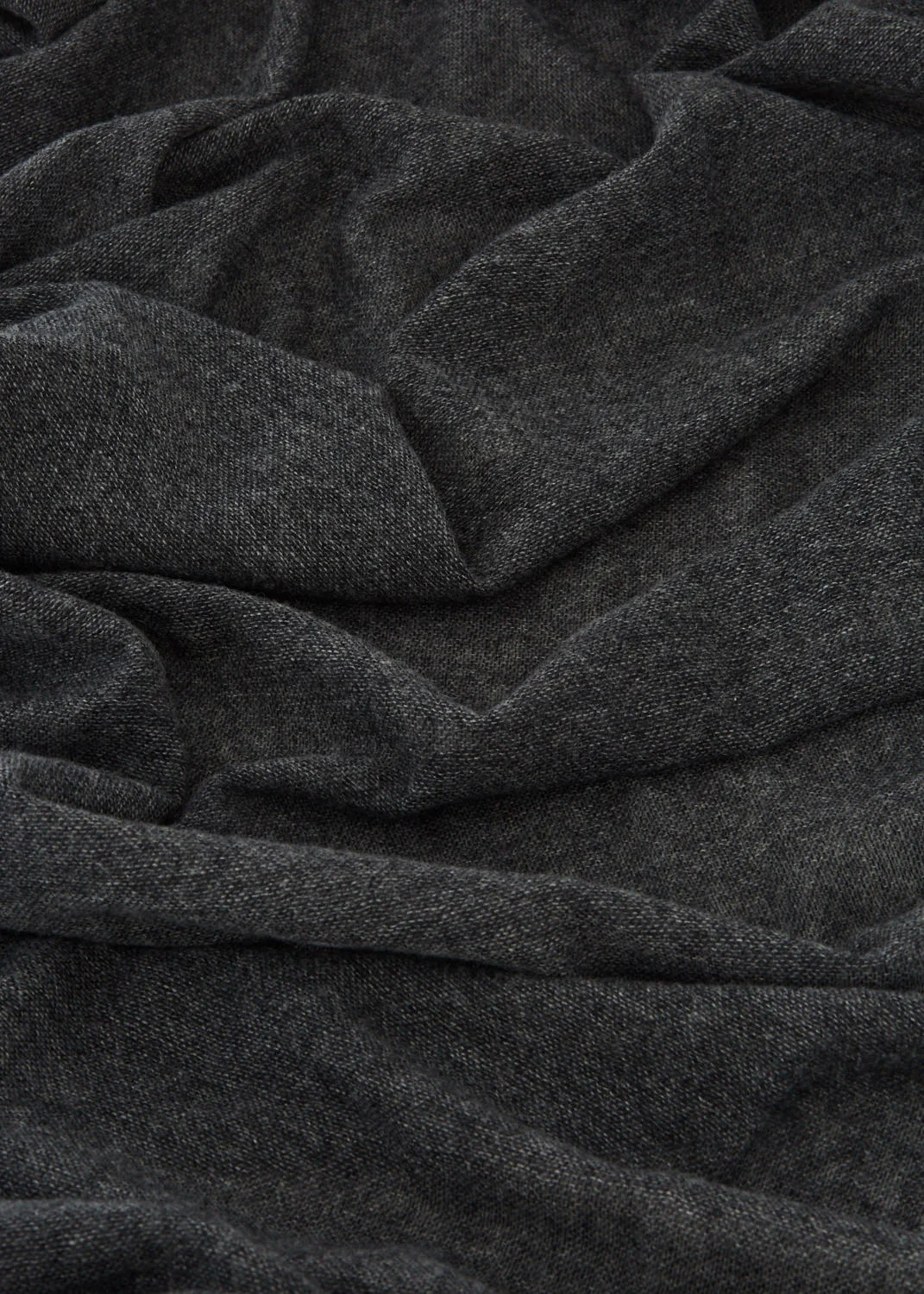 Lois Avery cashmere scarf dark grey