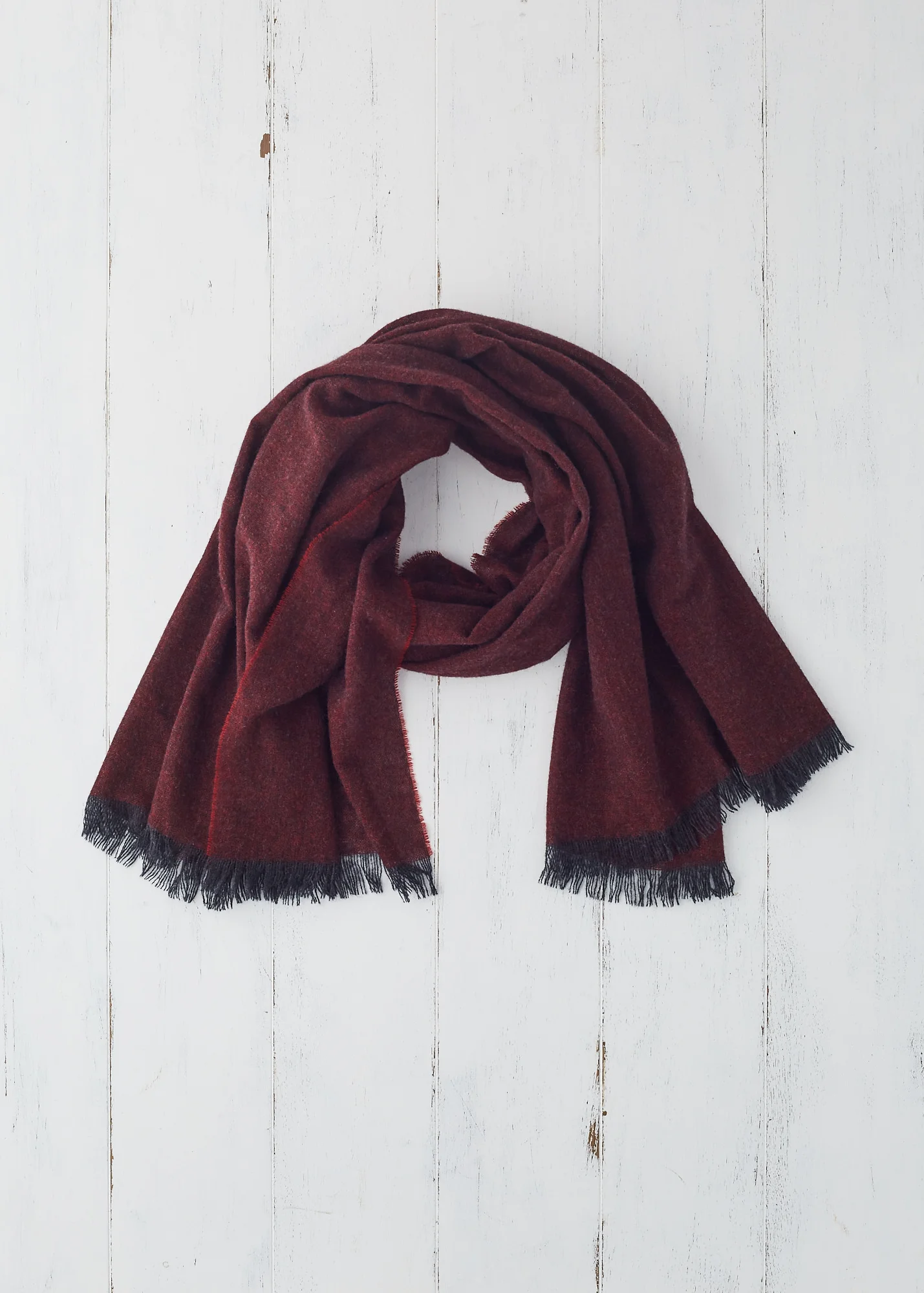 Lois Avery cashmere scarf red