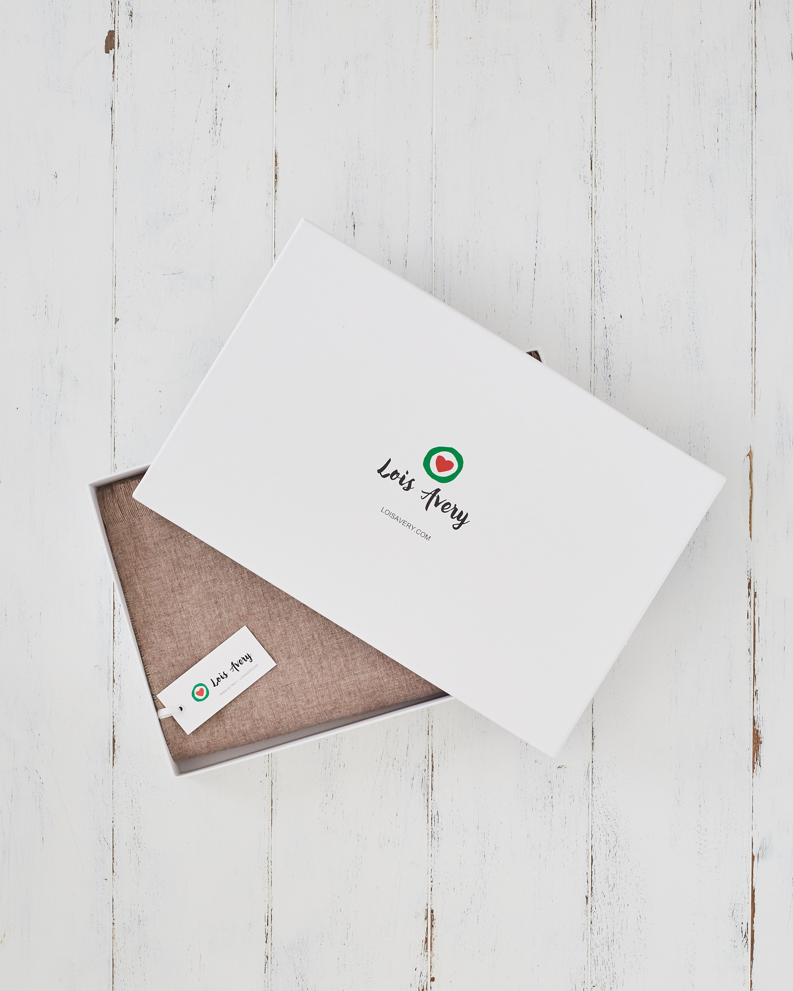 Lois Avery gift box