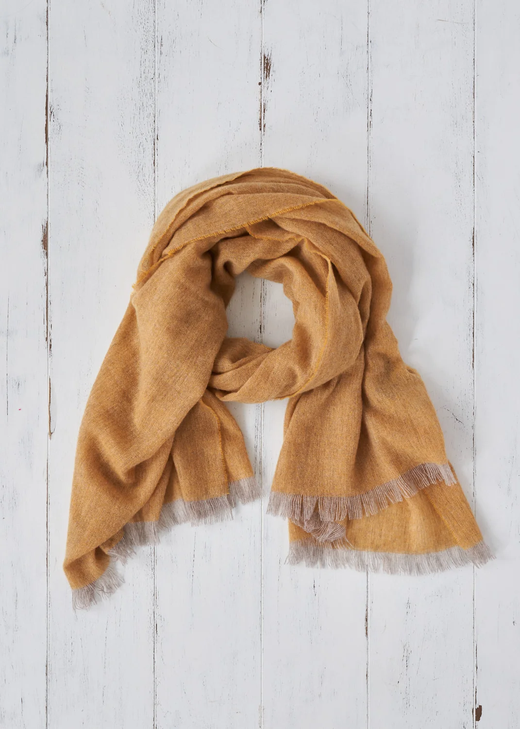 Lois Avery cashmere scarf in yellow gold