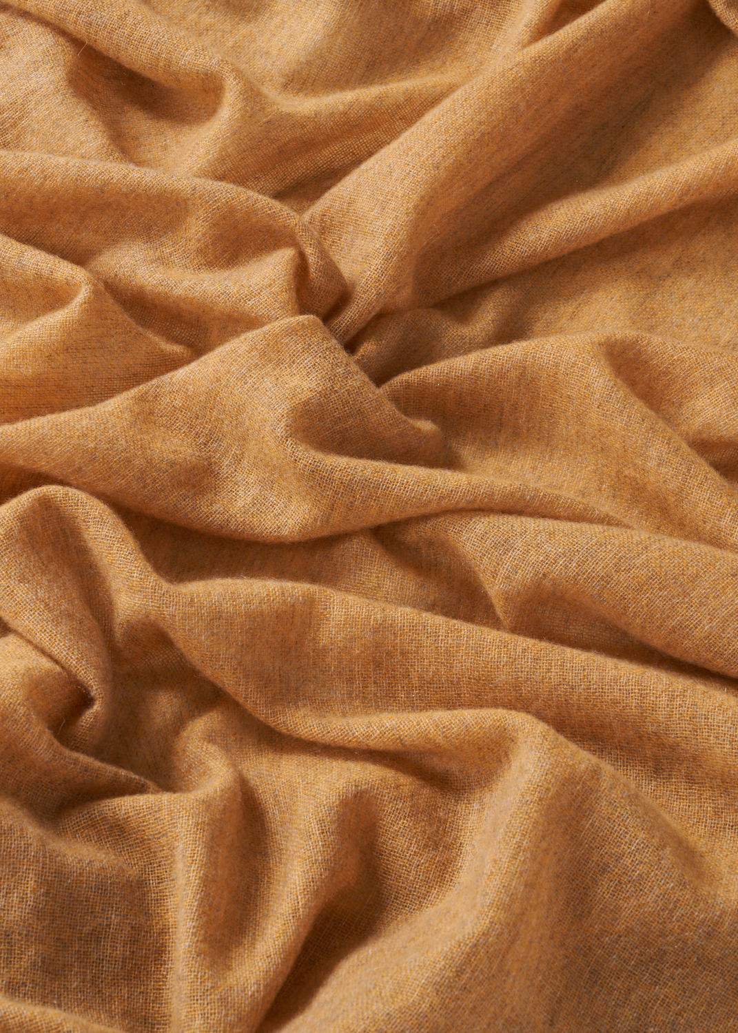 Lois Avery cashmere scarf in yellow gold