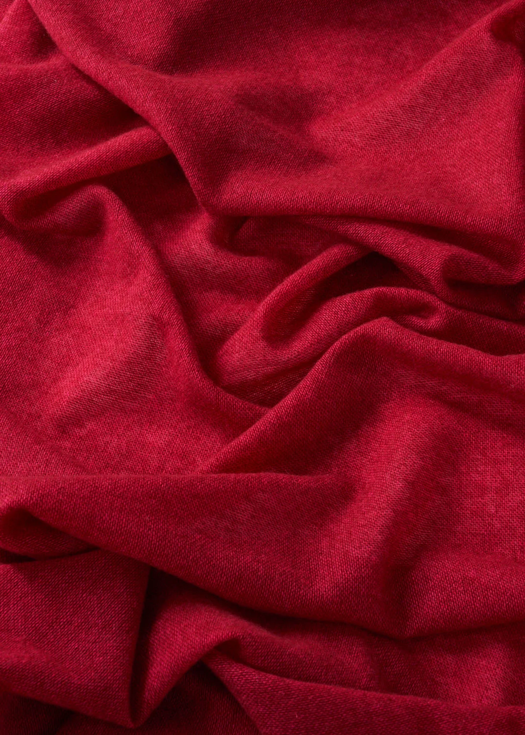 Lois Avery cashmere scarf in raspberry