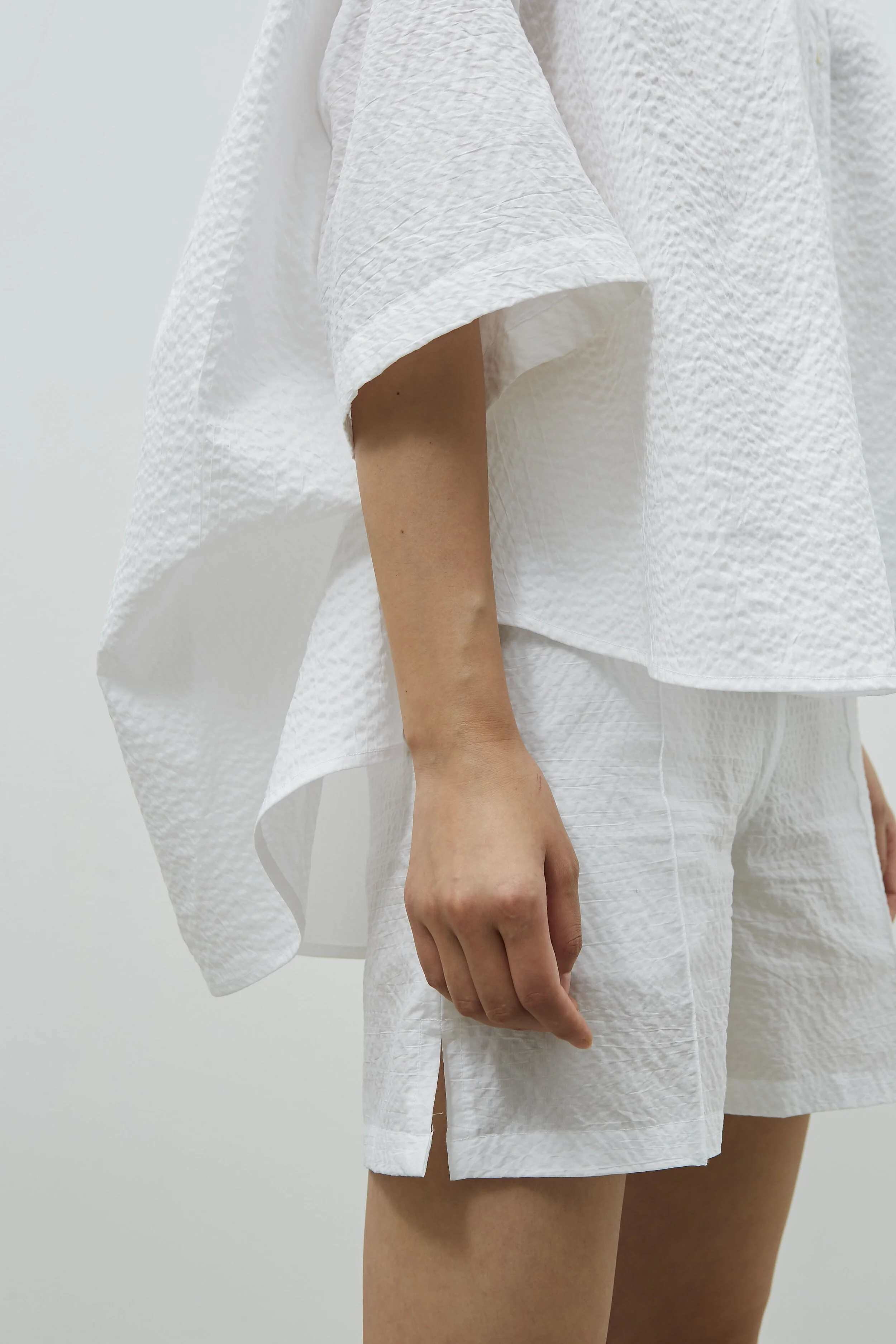 LOOK 4_0504_DONE.jpg