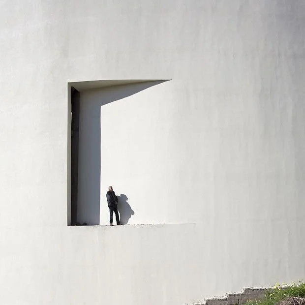 O fotógrafo Serge Najjar enxerga uma arquitetura abstrata.jpeg