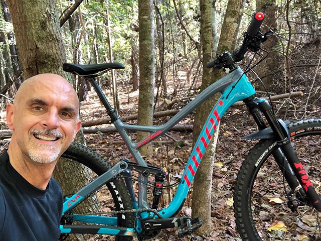The new @ninerbikes Jet 9 RDO taking a mid trail selfie. Come and the Jet for a ride and see what the hype is all about.
#trailselfie #trailselfies #ninerbikes #jet9rdo #mtbdays