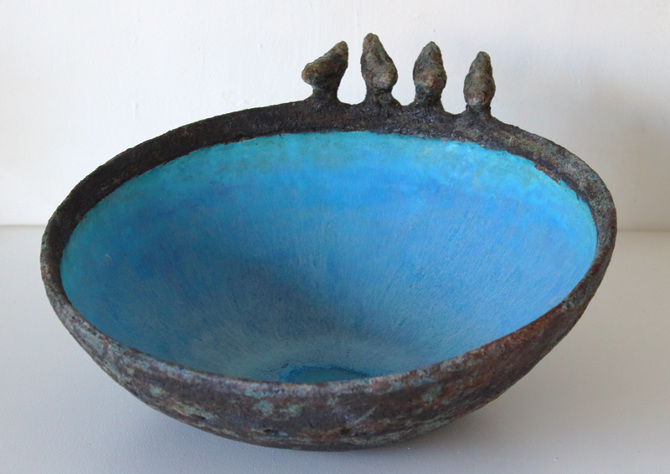  Title: Four birds bowl Medium: Ceramic stoneware SOLD 
