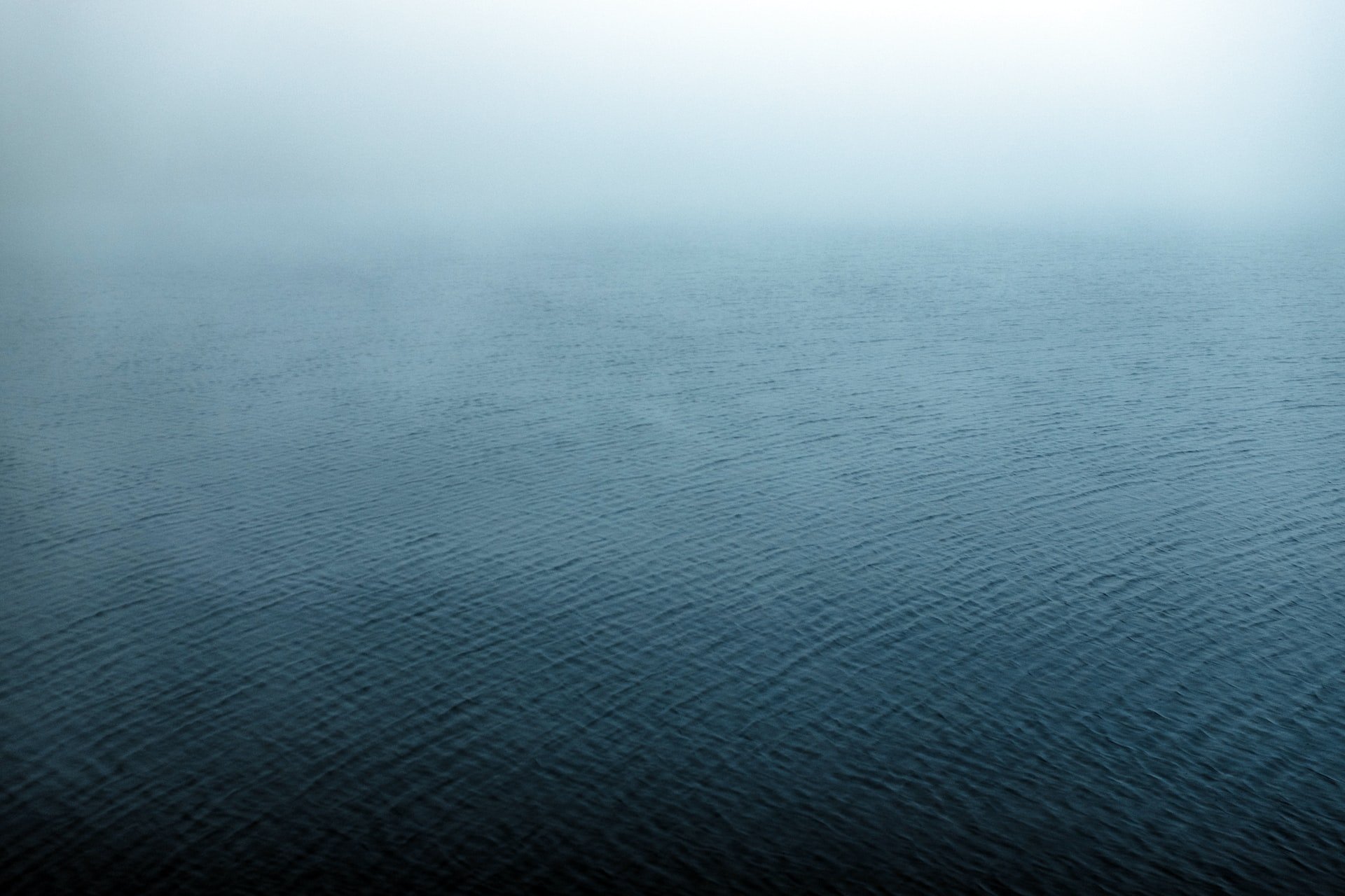 blue ocean, soft fog