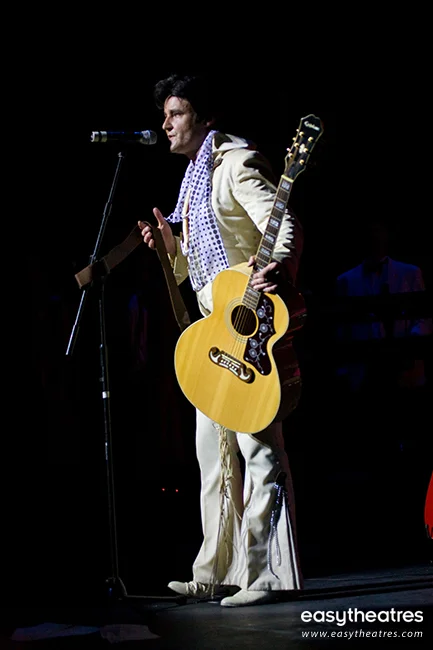 elvis-10.jpg