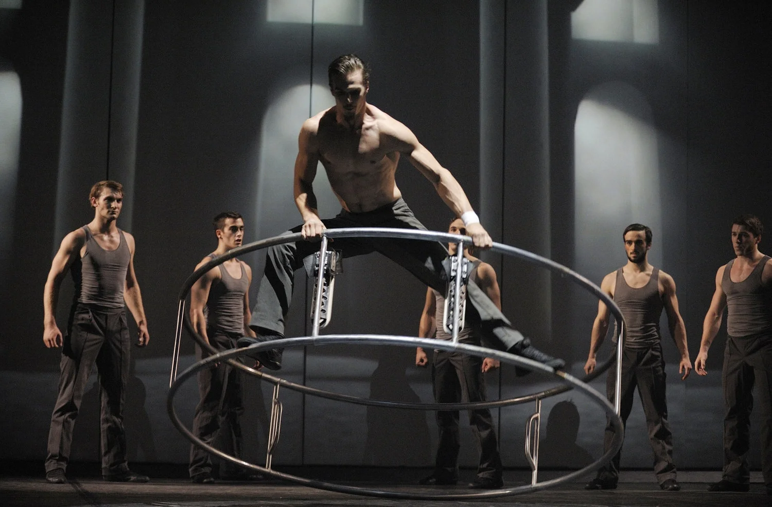Cirque Éloize