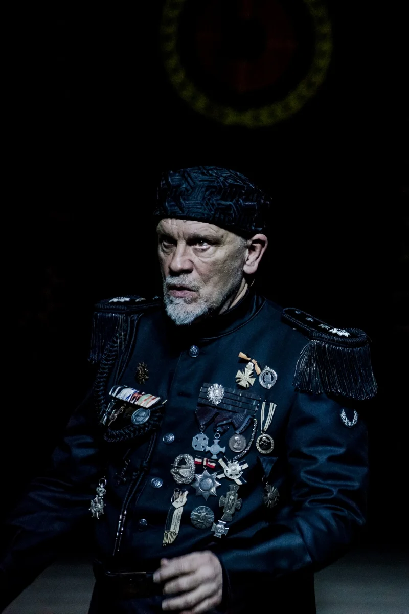Malkovich_c_Lalo_Jodlbauer_(2).jpg