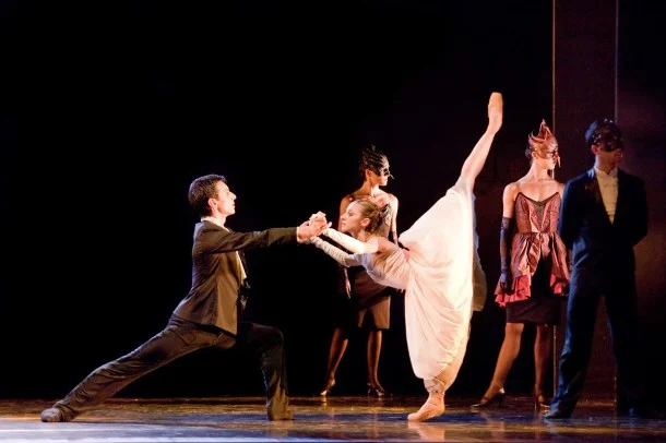 Balletto-di-Roma-Giulietta-e-Romeo-di-Fabrizio-Monteverde-21-610x406.jpg