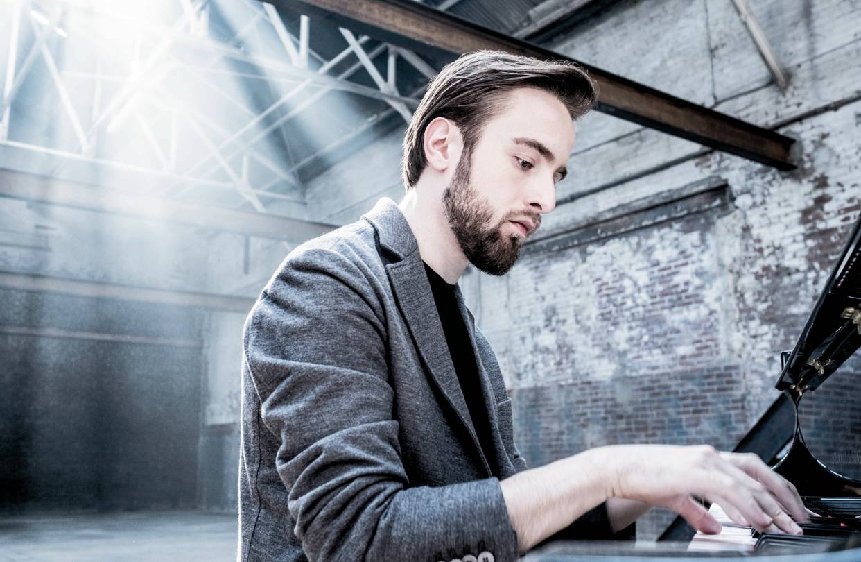 DANIIL TRIFONOV, piano