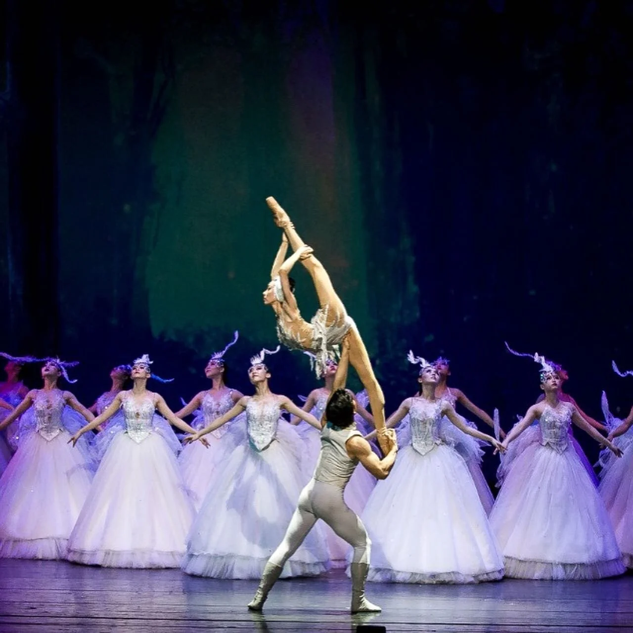 Hoje é o último dia de Festival de Inverno Online e a programação está digna de fechamento com chave de ouro! A China vem em peso mostrar um pouco da cultura do país no festival através da State Grid, que apresenta quatro produções chinesas.