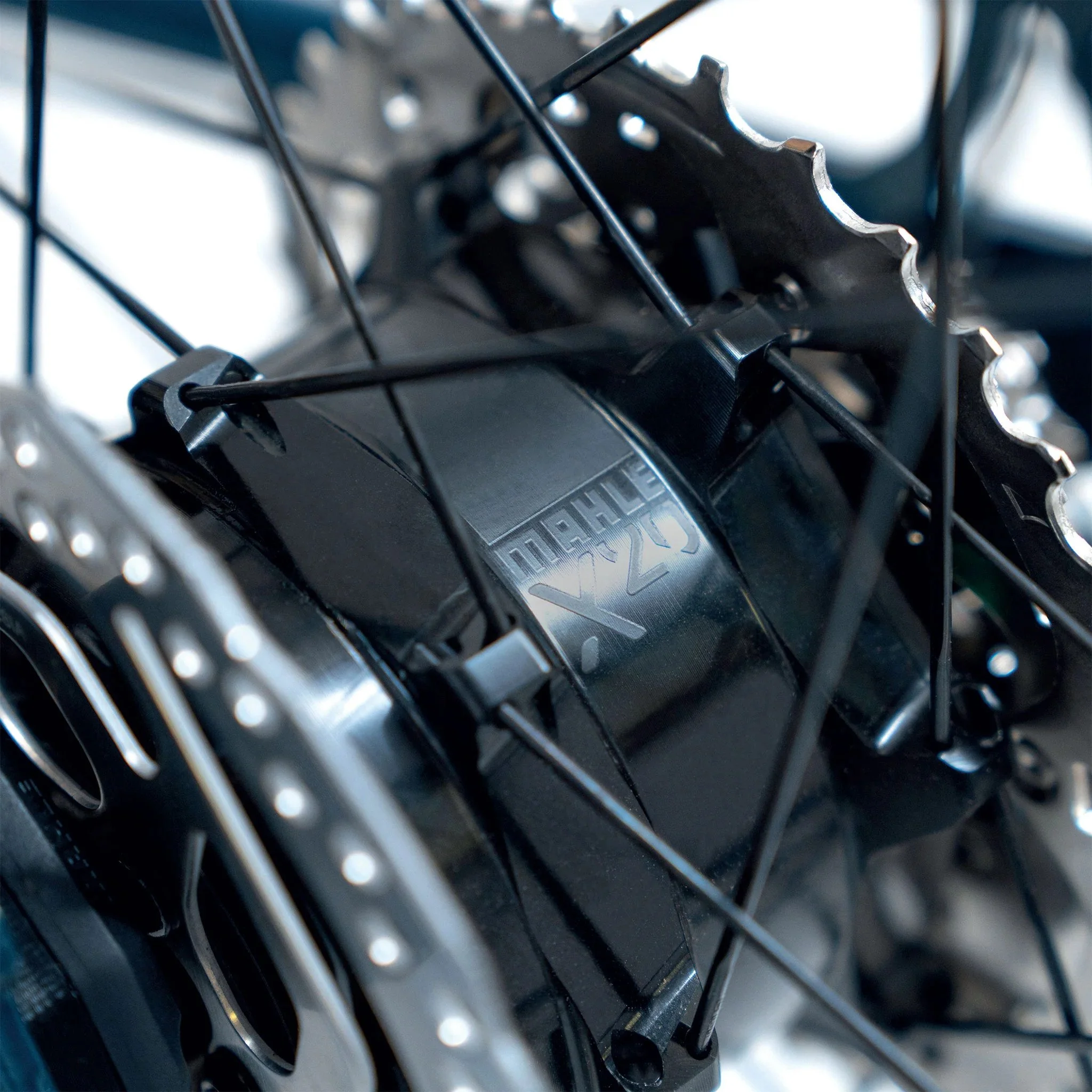 PashleyRoadfinderE105Di2LakeBlueRearHub-2048x2048_3000x.JPG