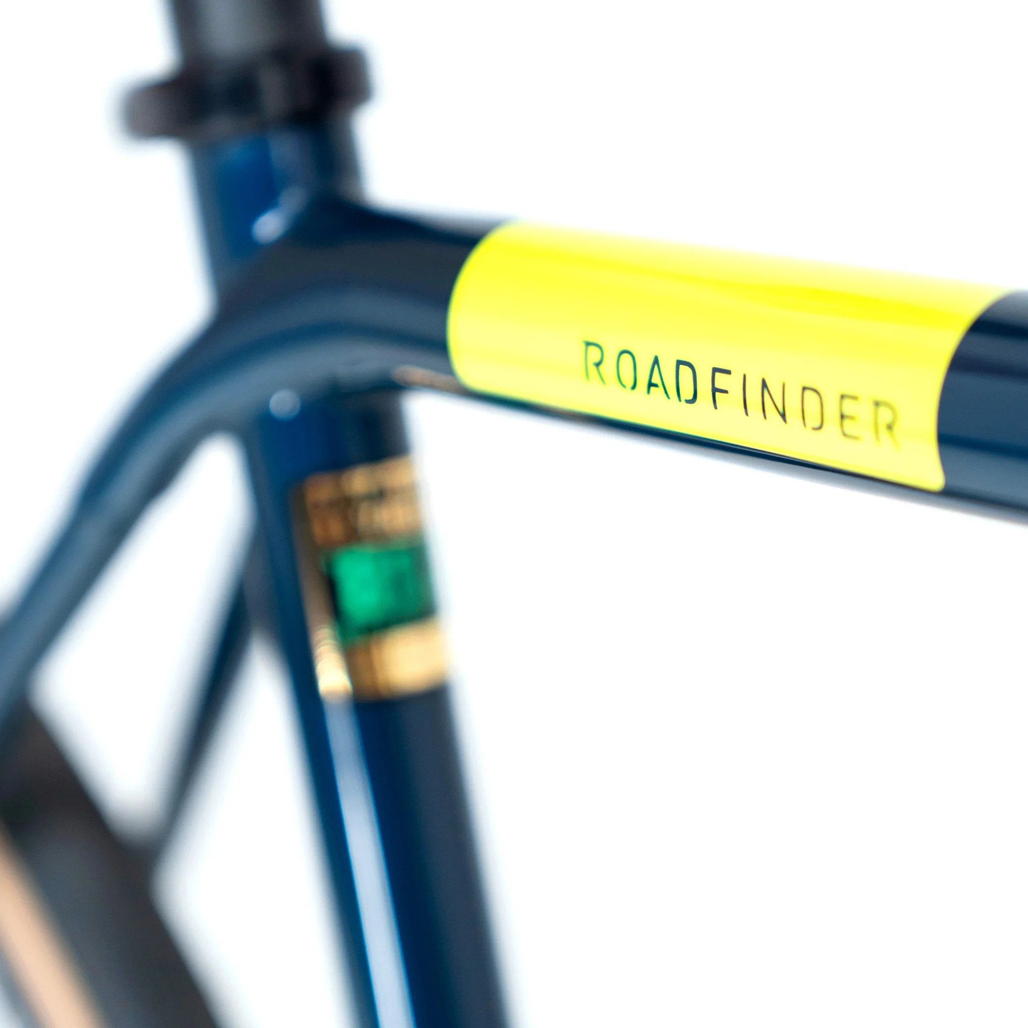 Roadfinder_SL_105_TT_Decal_3000x.jpg
