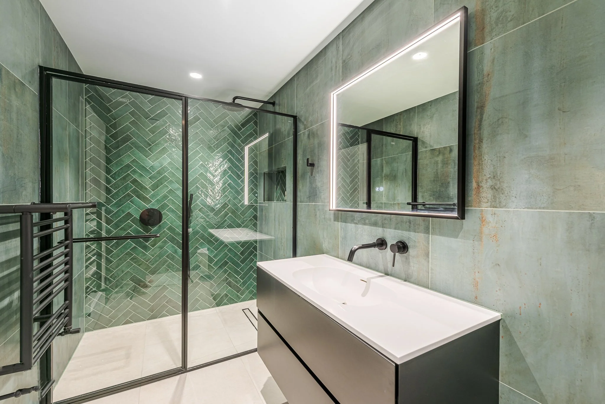 Modern Georgian 04.jpg