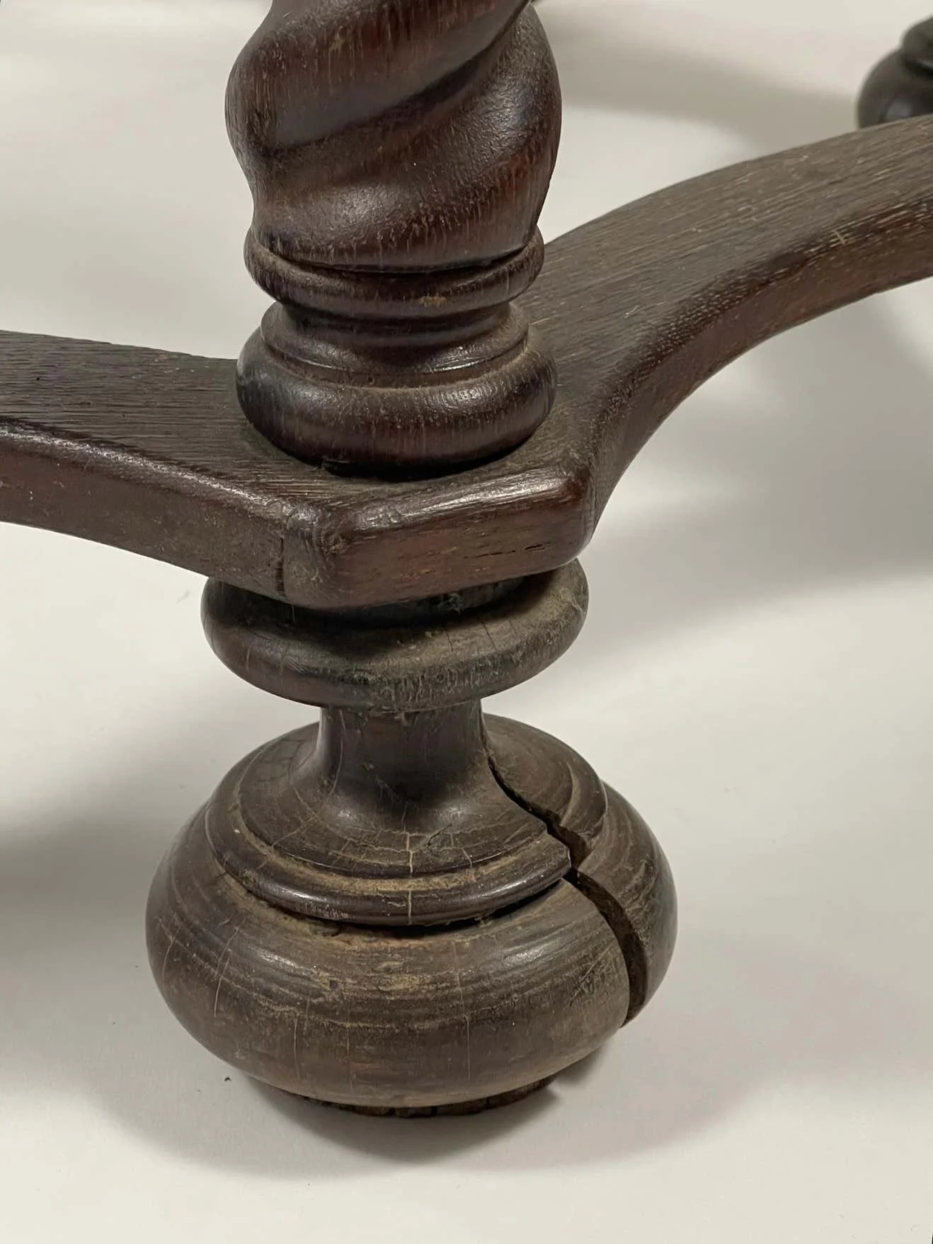 Inlaid_Marble_Table_19_master.jpg