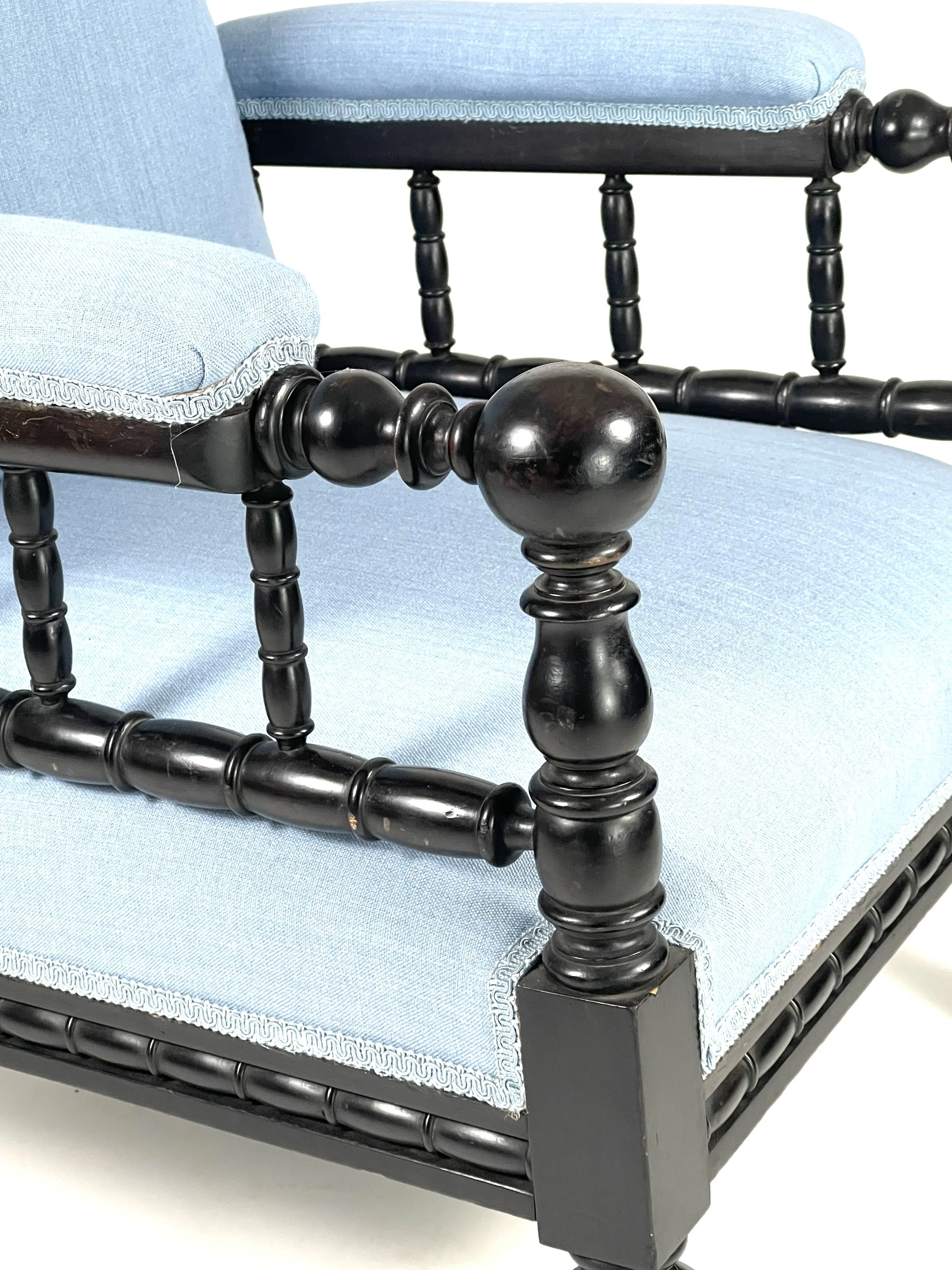 Aesthetic Armchair -04.jpg