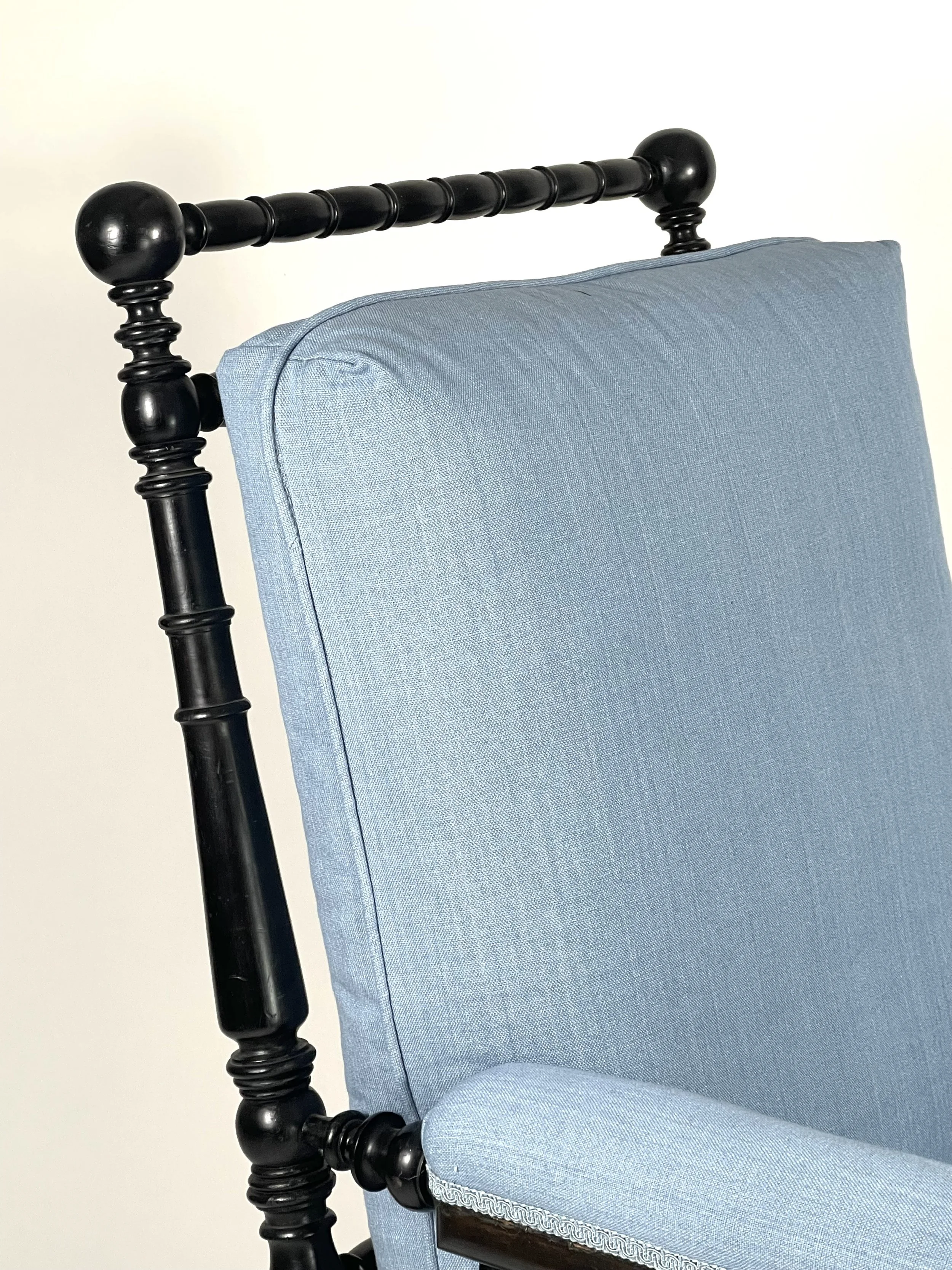 Aesthetic Armchair -05.jpg