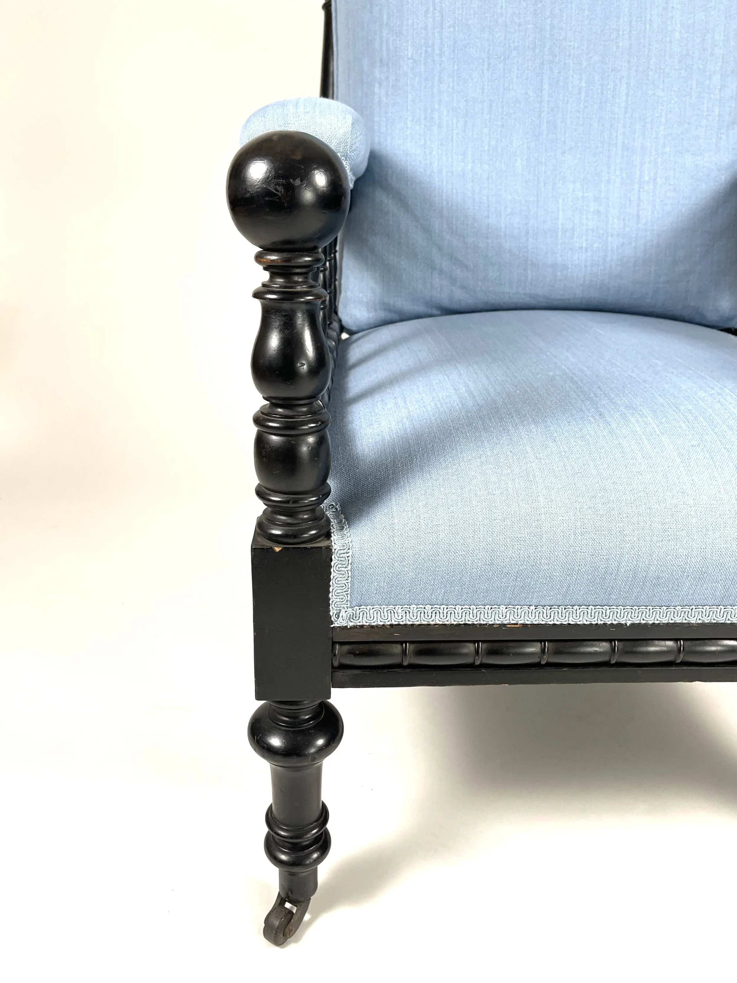 Aesthetic Armchair -02.jpg