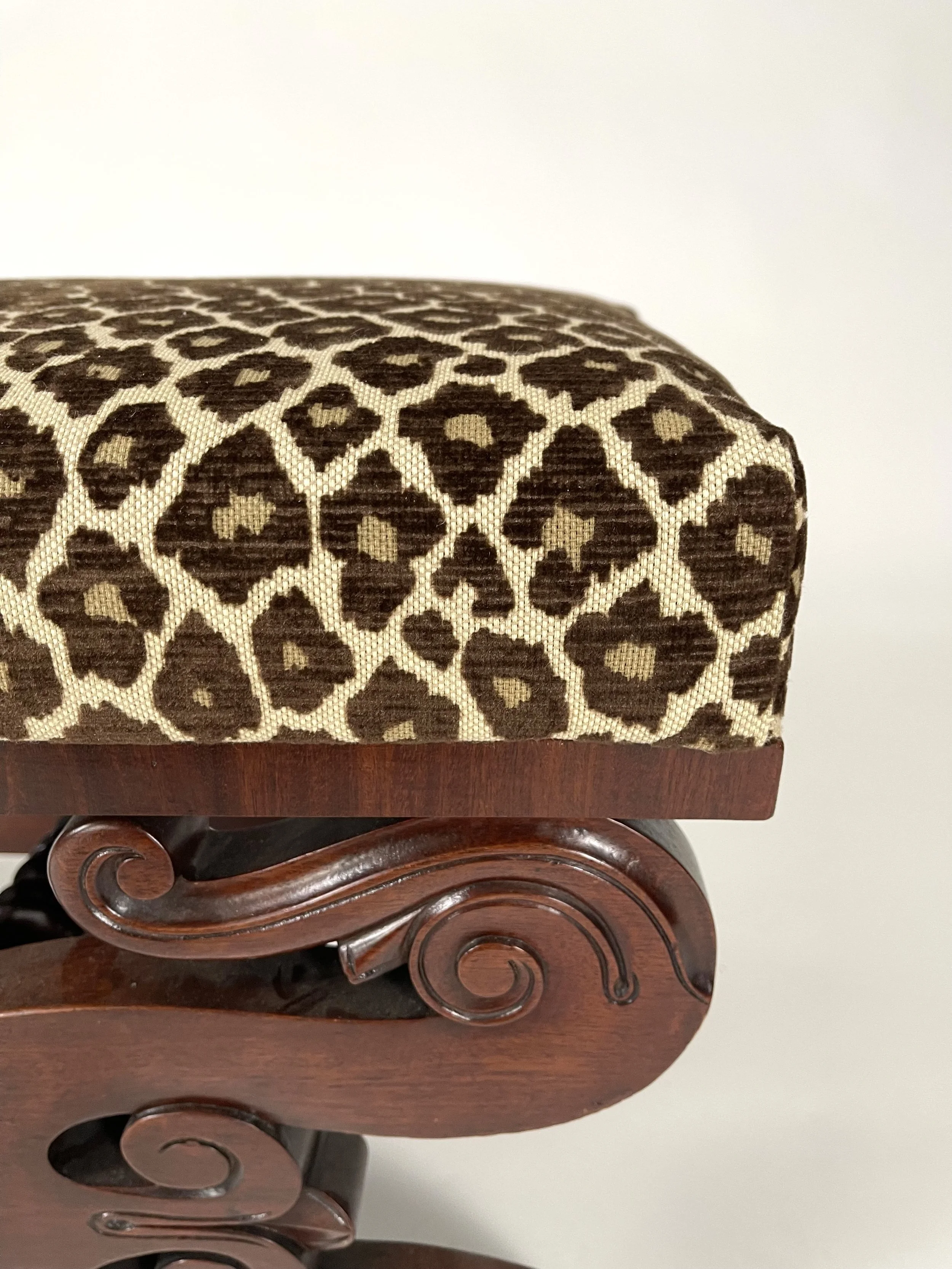 Boston Footstool-9.jpg