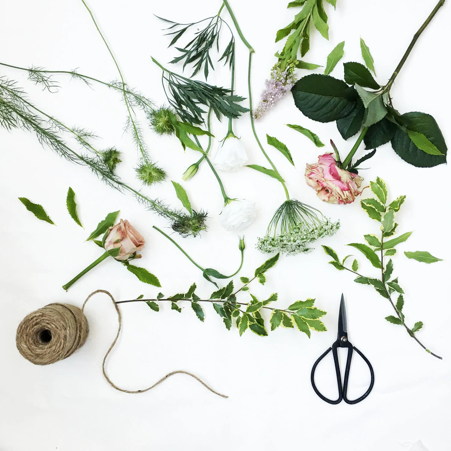 Handtied+&+Tablearrangement-2.jpg