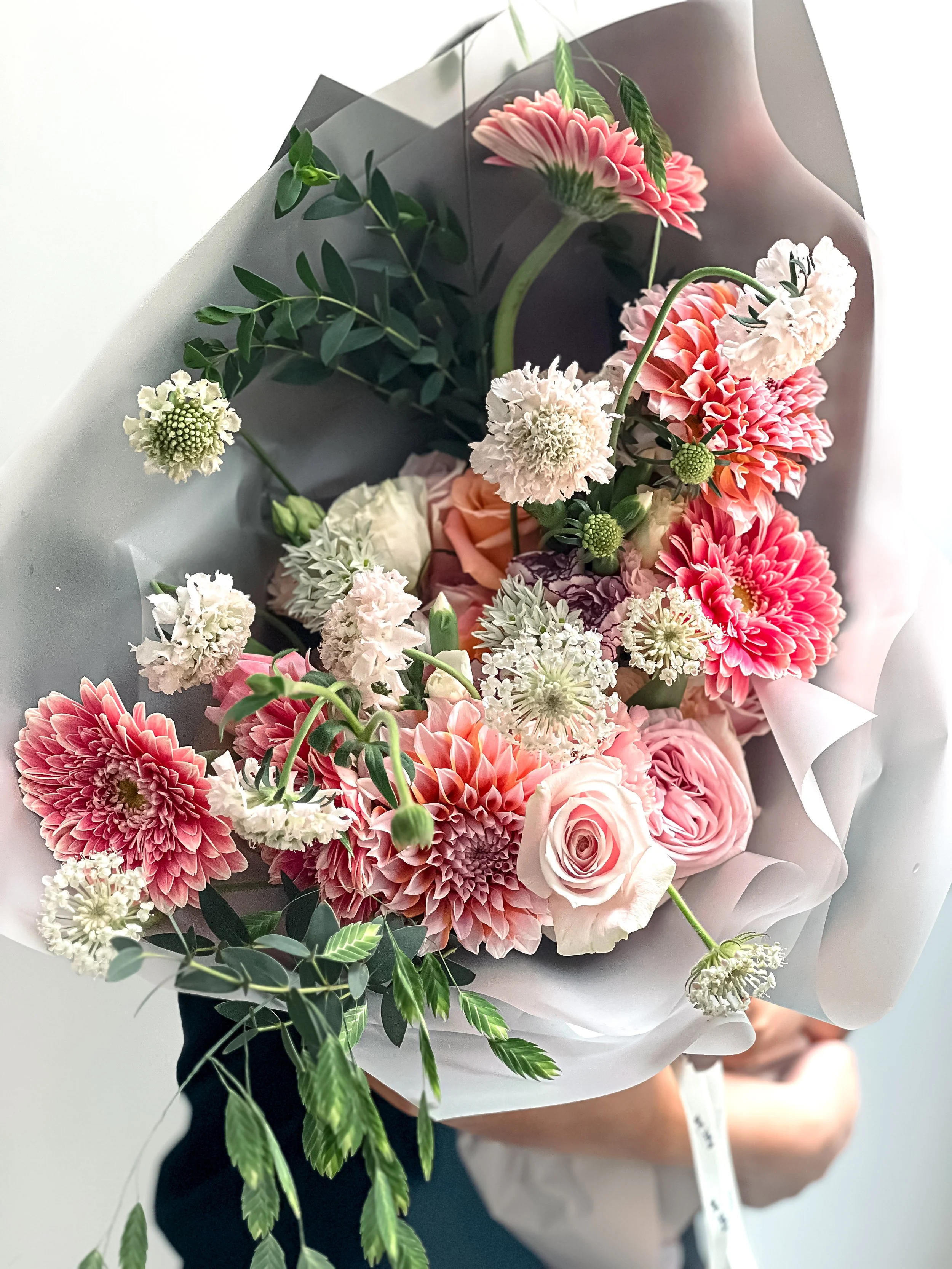 edited webpage bouquet 14.05.2025-12.jpg