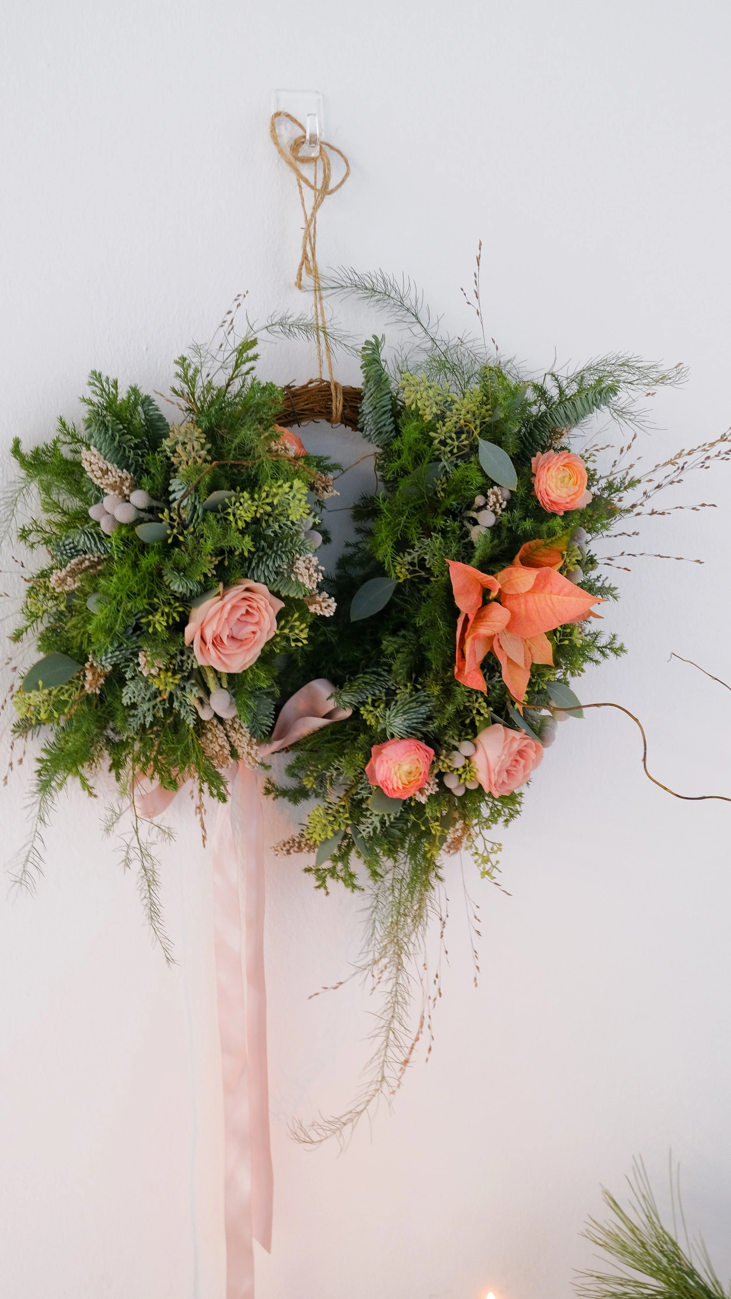 christmas-wreath-intsta photo-white.jpg