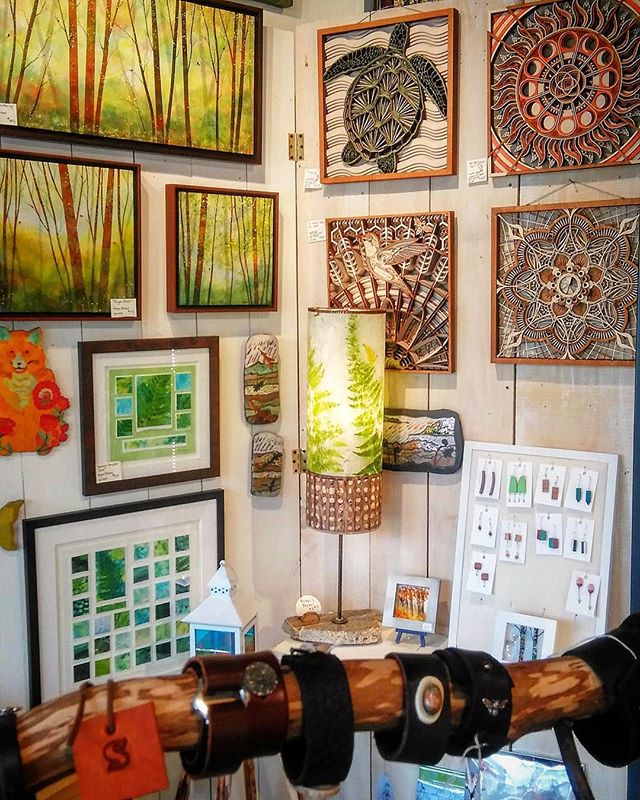 There's something for everyone at Artisans on Main! Shop local this season with these perfect gifts for the art lover in your life. 
14 N Main Street, Weaverville, NC

#shoplocal #locallymade #artsandcrafts #artgallery #thingstodo #giftideas #giftsfo