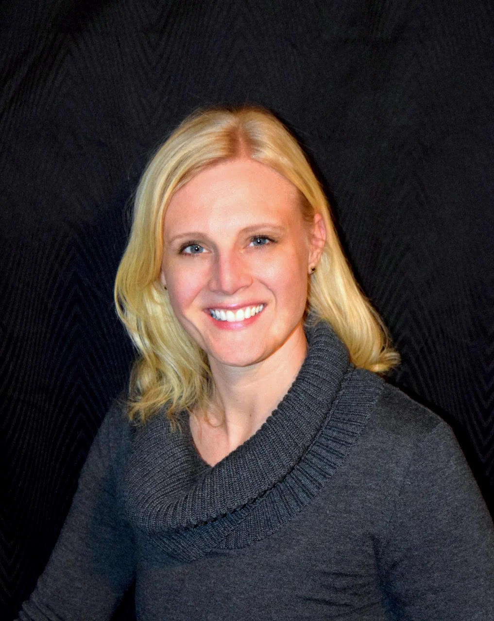 Barbie Dangond - English Camp Director