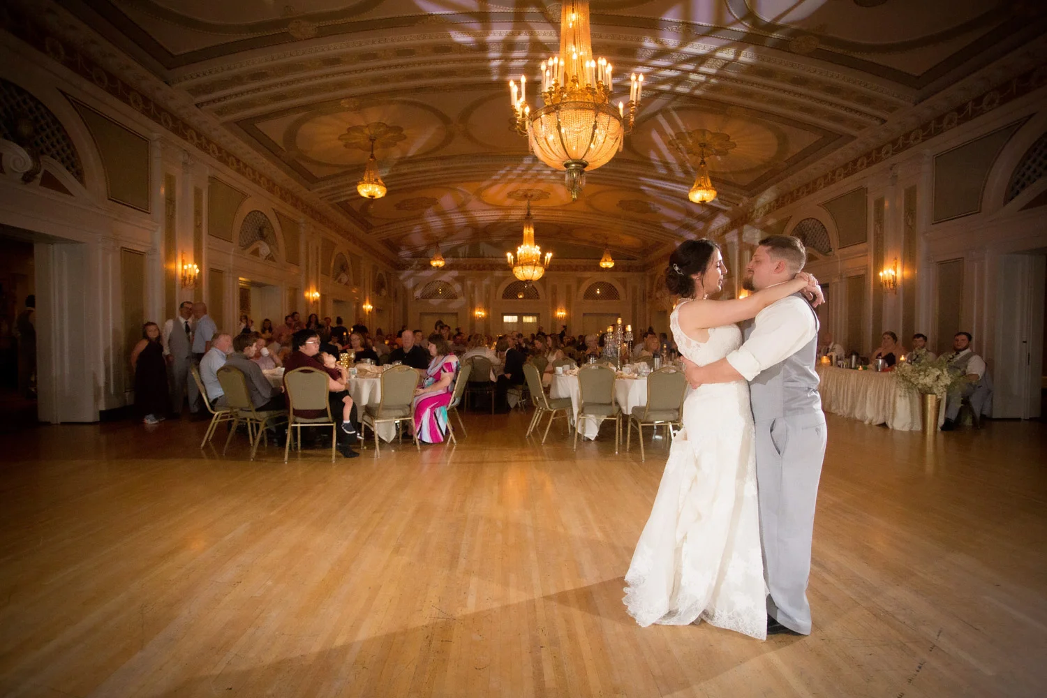 21-greysolon-ballroom-duluth-minnesota-summer-wedding-downtown-duluth-wedding-reception-bride-and-groom-first-dance-mahonen-photography.jpg