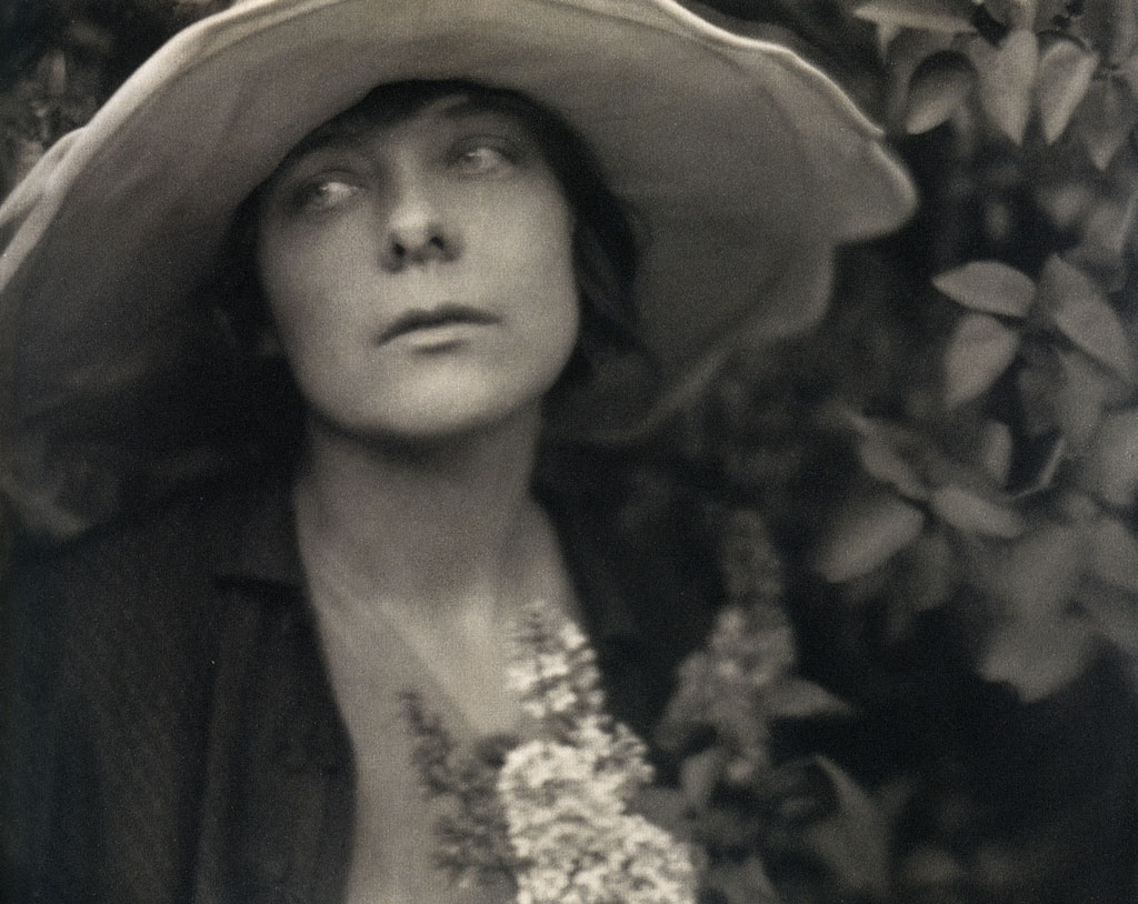 Margrethe in Garden (1915) - Edward Weston