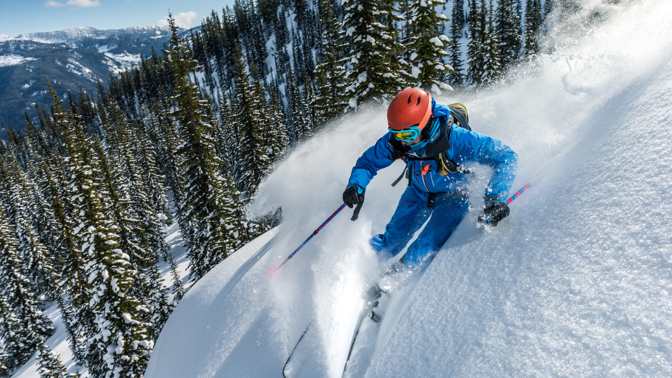 Year-round Deals on Skis, Snowboards and Accessories