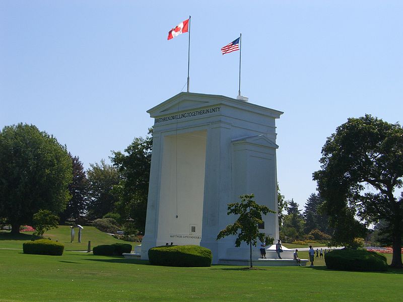 Peace Arch between Blaine, Washington (US) and Surrey, British Columbia (Canada) 