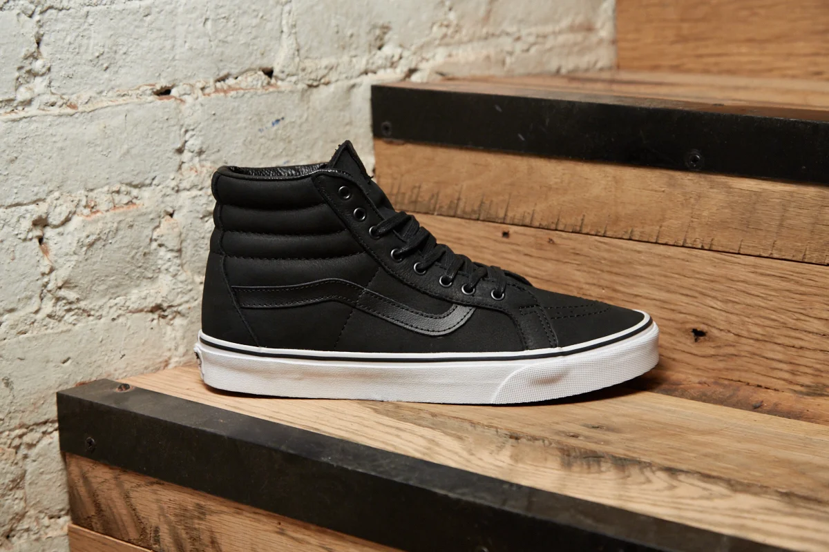 black-leather-coll 2.jpg