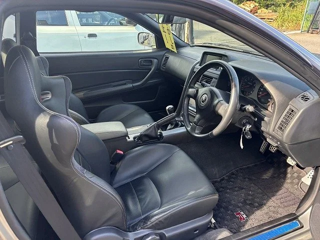 04-interior.jpg