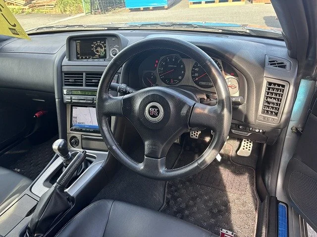 05-dash.jpg