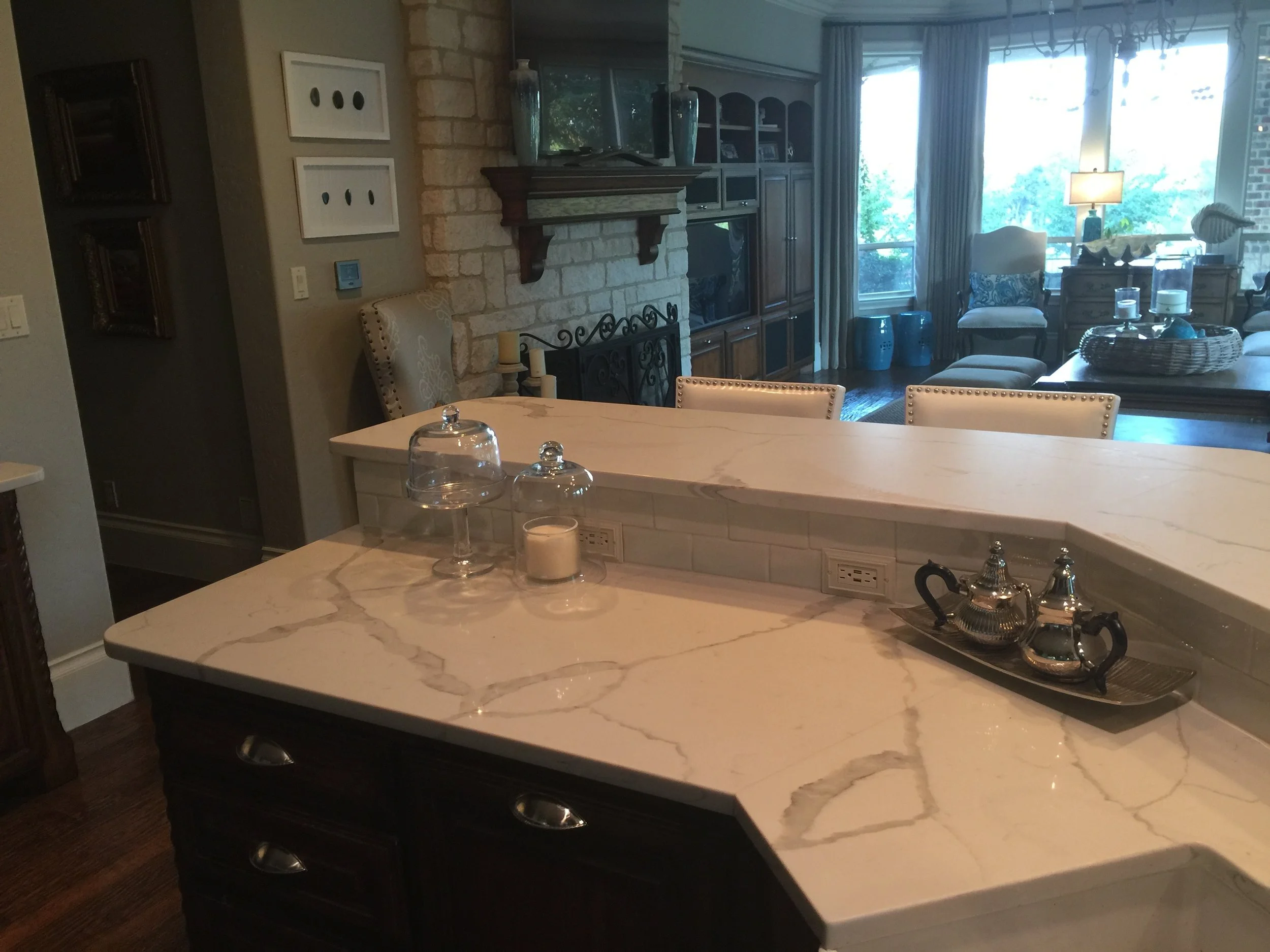 Traditional Kitchen Remodel by Dallas Remodeling Group project photo 2