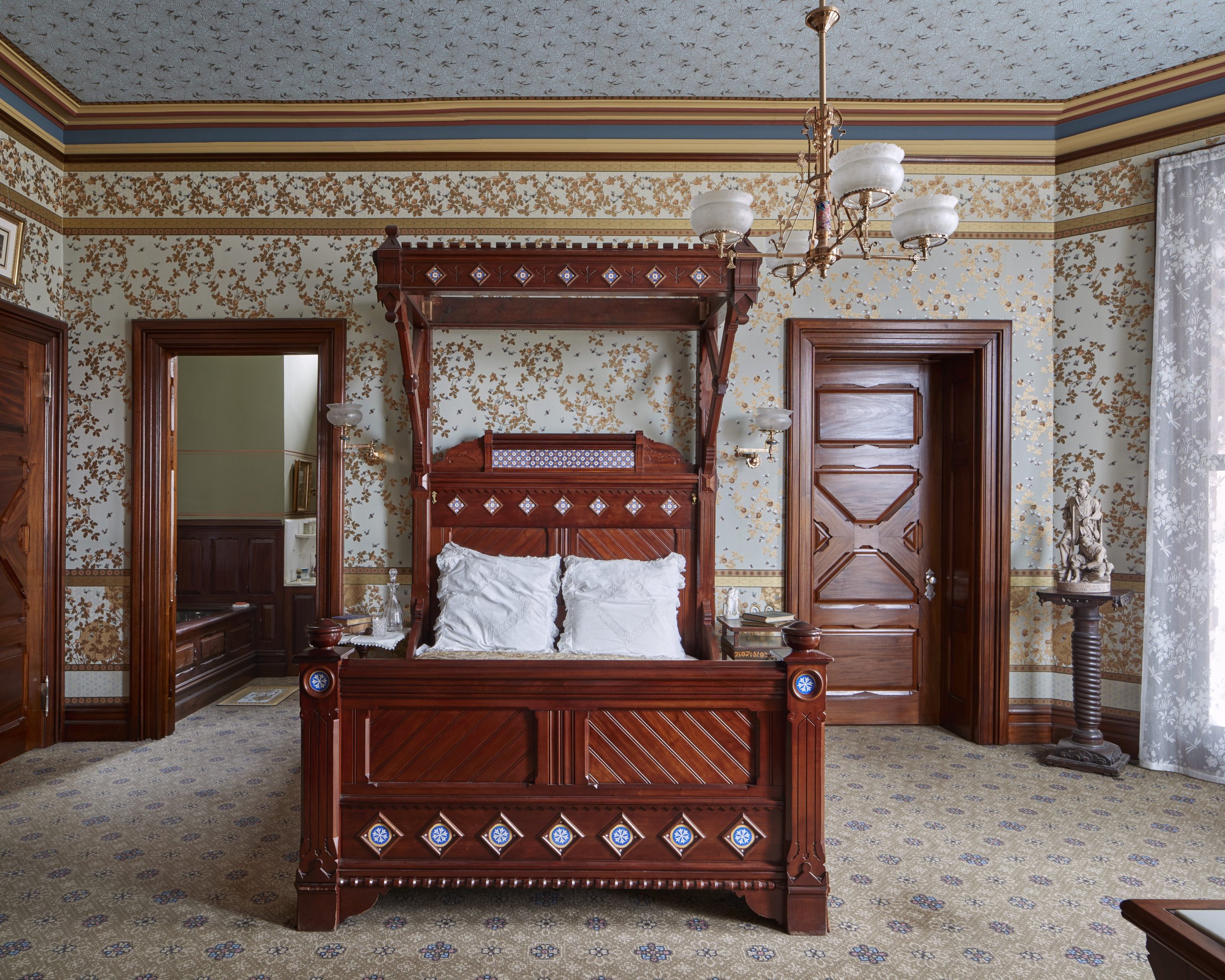   HISTORIC PRESERVATION:  David Scott Parker Architects for “Mark Twain's Mahogany Suite”   Photographer Credit: Robert Benson Photography  