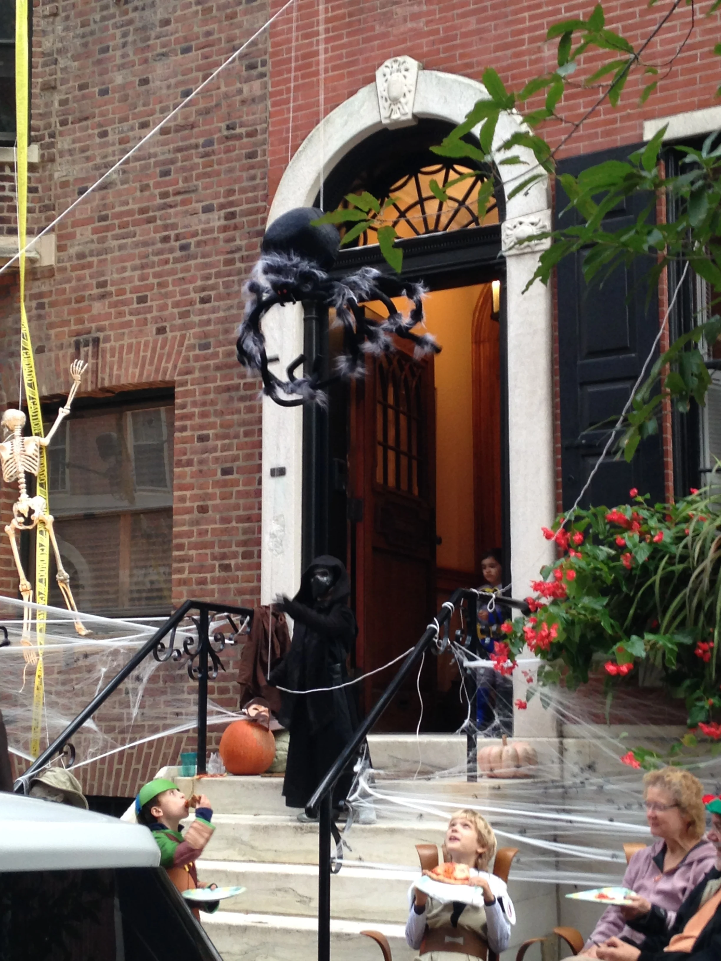 Kids anticipating the spider drop...