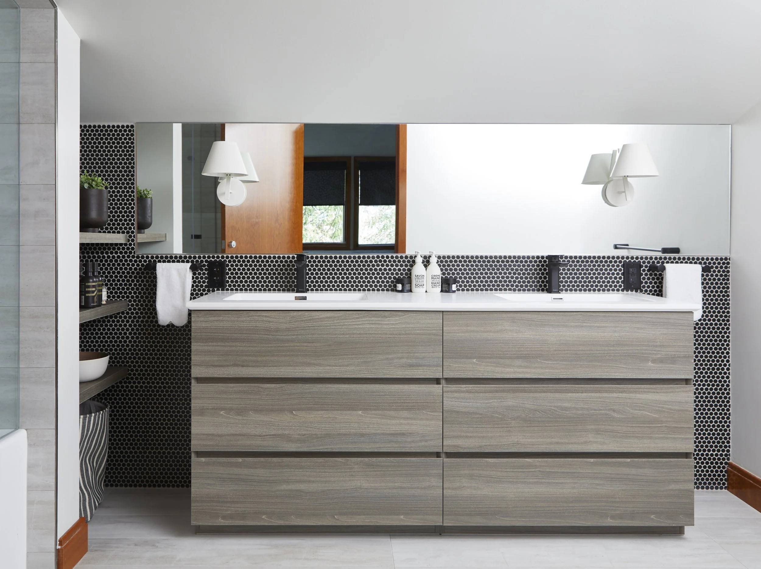 Interior Design-Studio P180.00_100.jpg