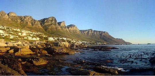 A-view-of-the-12-Apostles-Mountain-range.-By-coda-Flickr.jpg