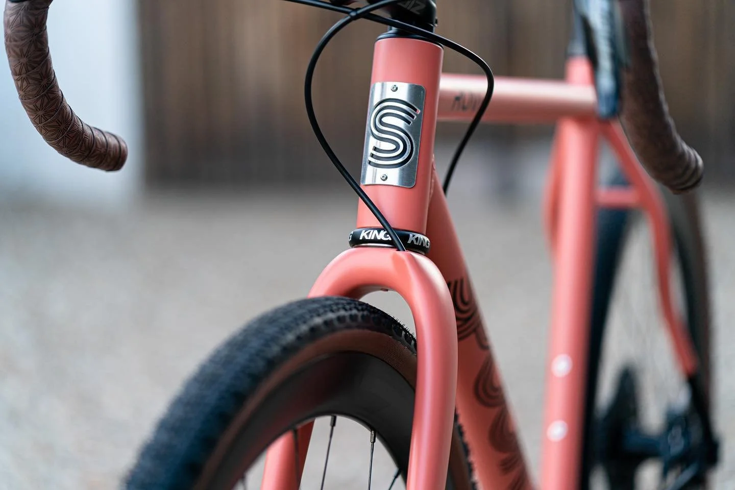 Spooky ROVR - Matte Salmon 🍣 #spookycycleworks