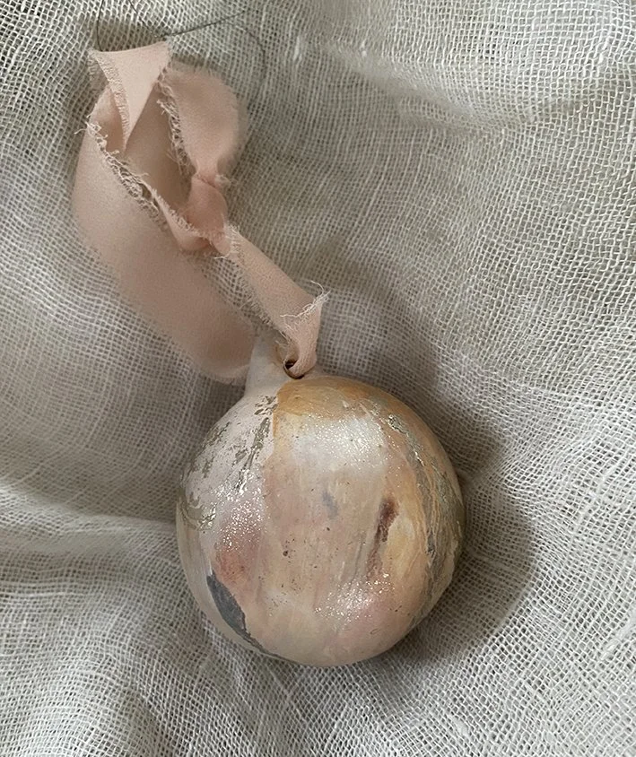 bauble 52 b web.jpg