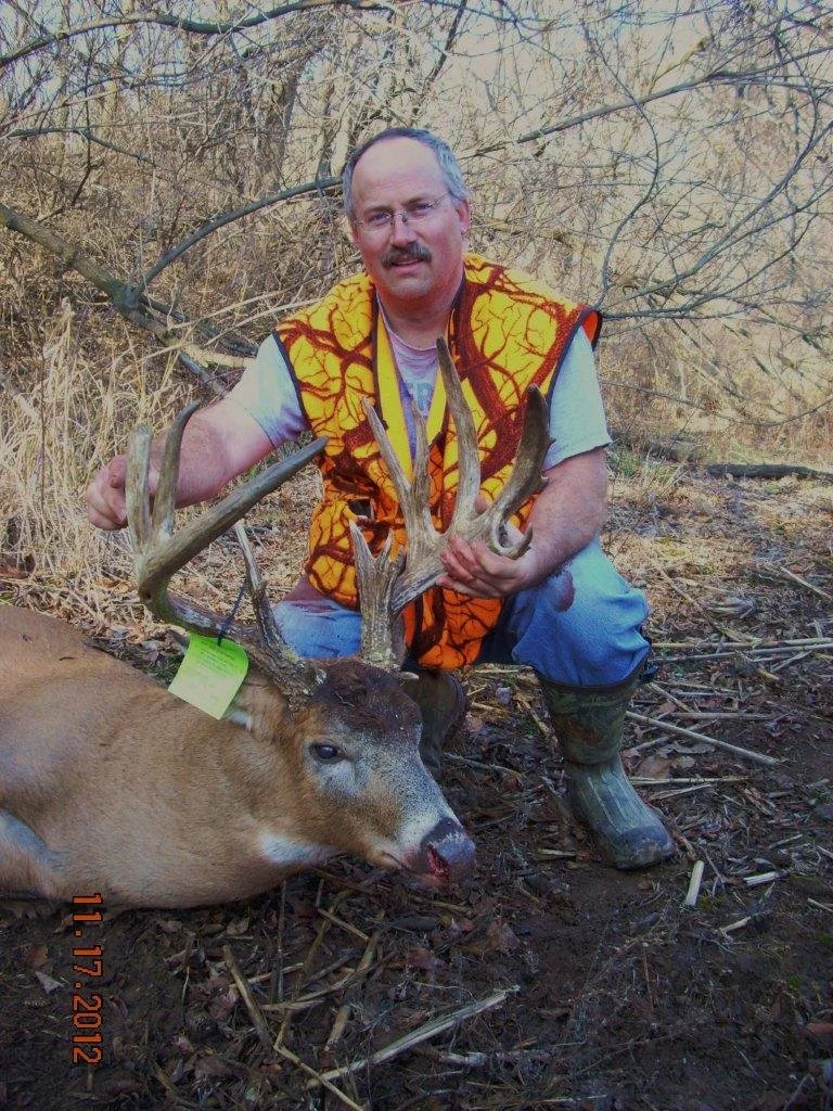 Paul Keller with his 18 point buck that was taken from the ground!