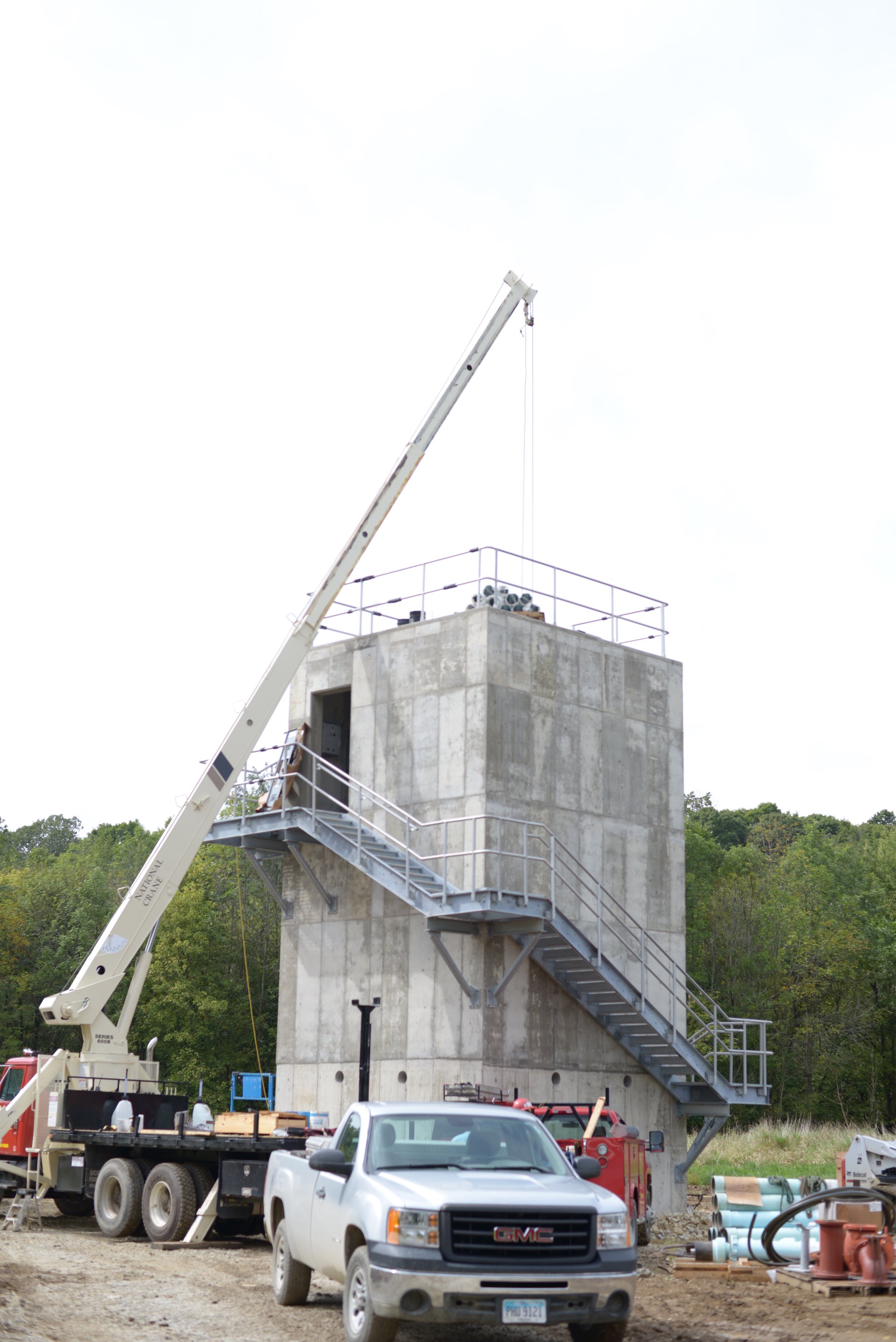 crane 38, truck 138.jpg