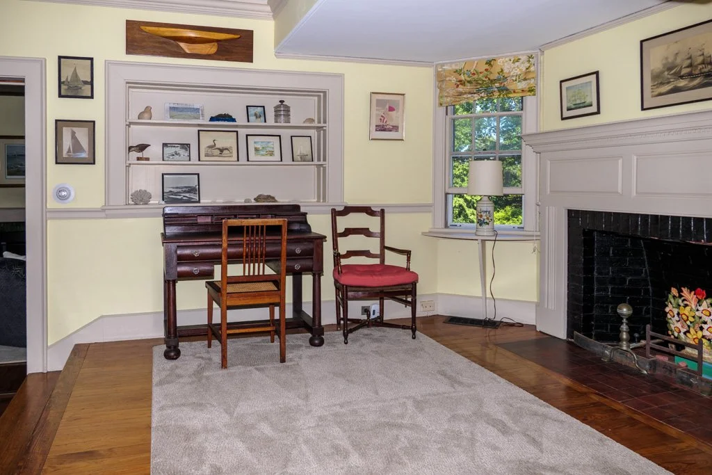  Upper foyer 