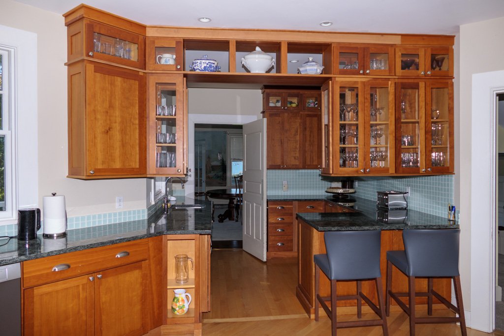  Kitchen and bar 