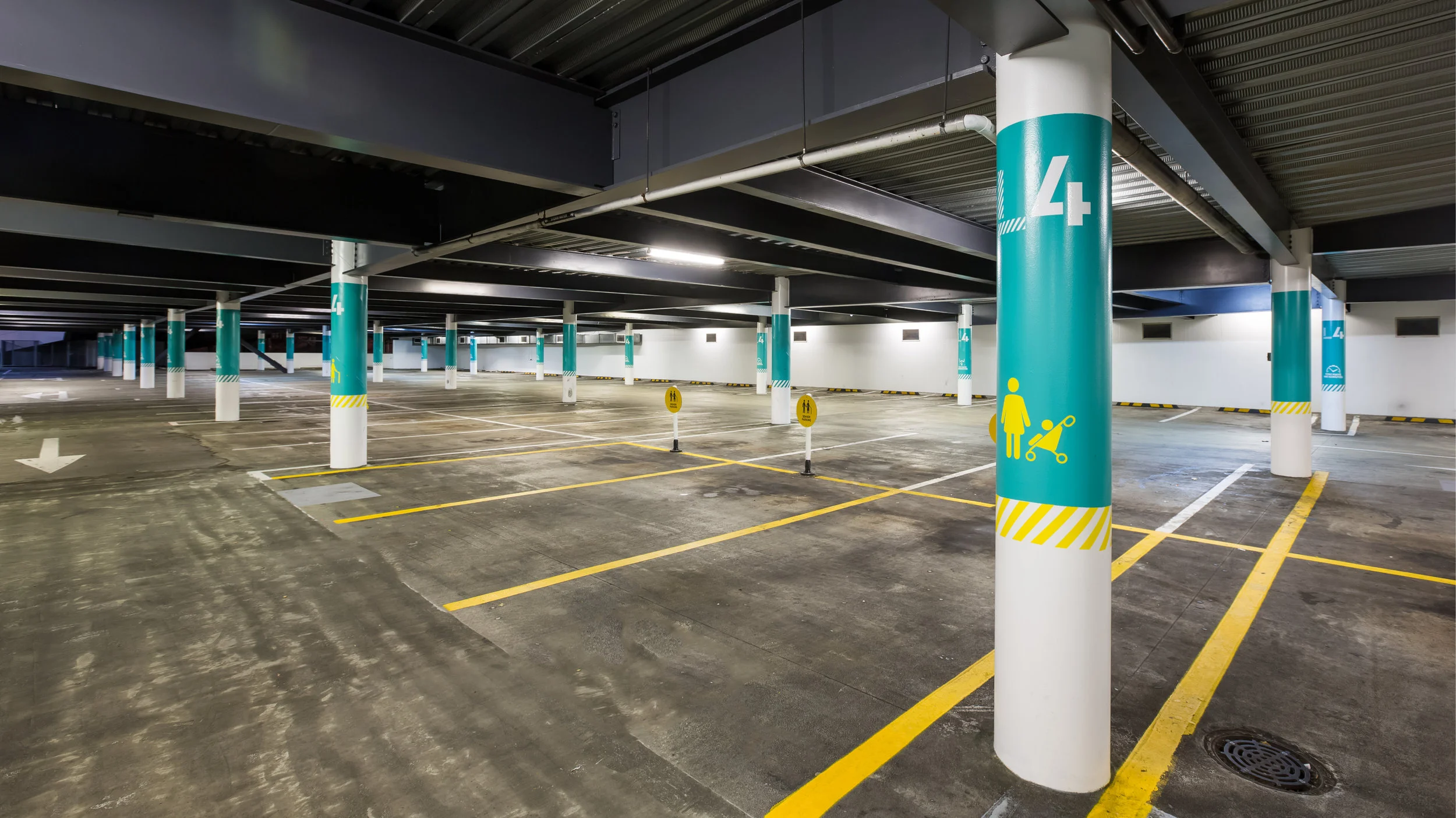 G-Mall-Signage13.jpg