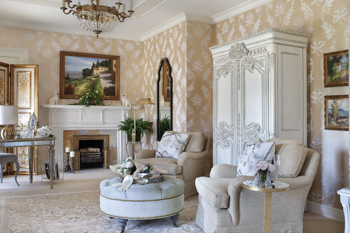 Photo By: Peter Rymwid Architectural Photography